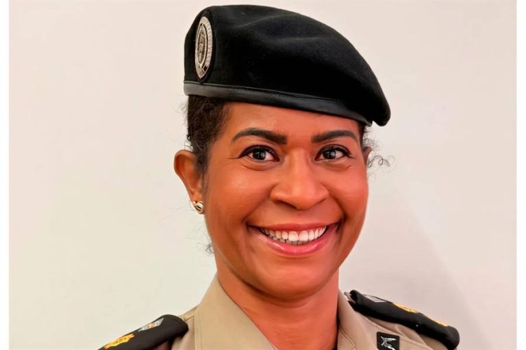Primeira mulher a comandar o 17º BPM completa um ano à frente da unidade em Guanambi