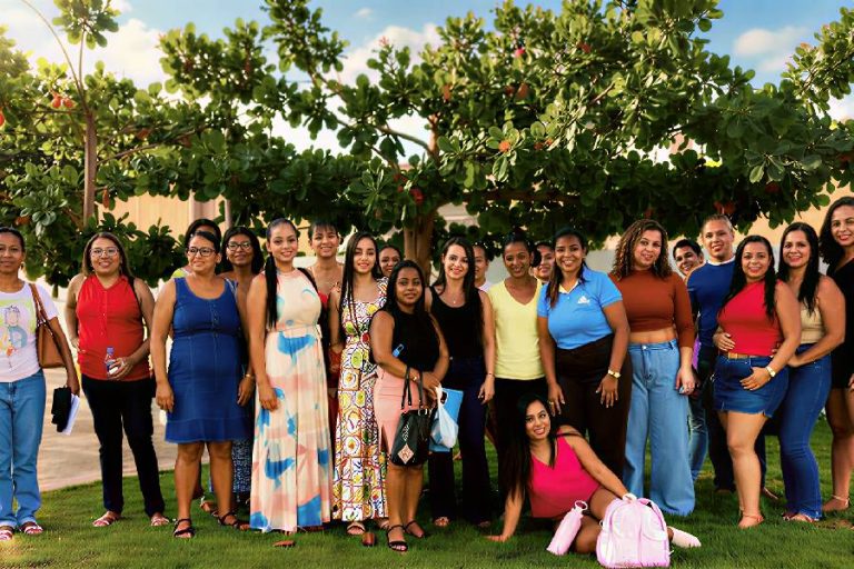 Programa leva mulheres de Tanhaçu para consultas e exames especializados em Brumado