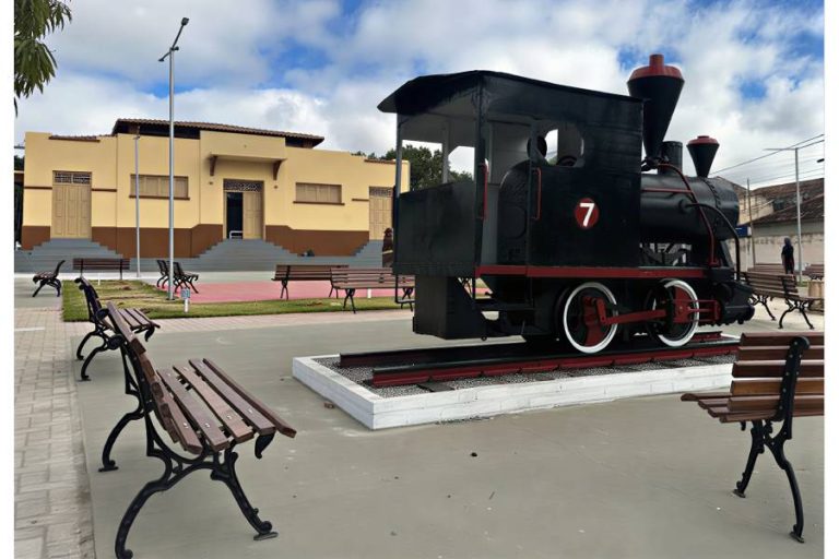 Brumado inaugura Praça Solon Milton Castro nesta sexta-feira