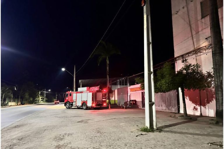 Forte cheiro de amônia assusta moradores perto de fábrica em Ipiaú