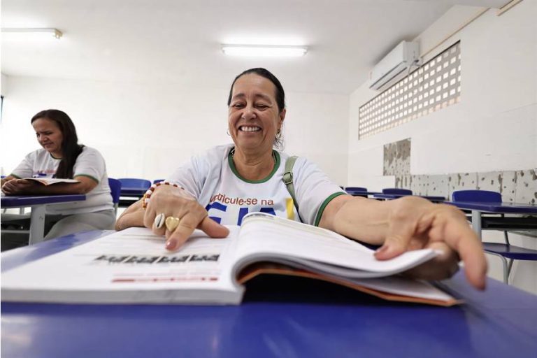 Inscrições para alfabetizadores sociais em Brumado terminam nesta terça