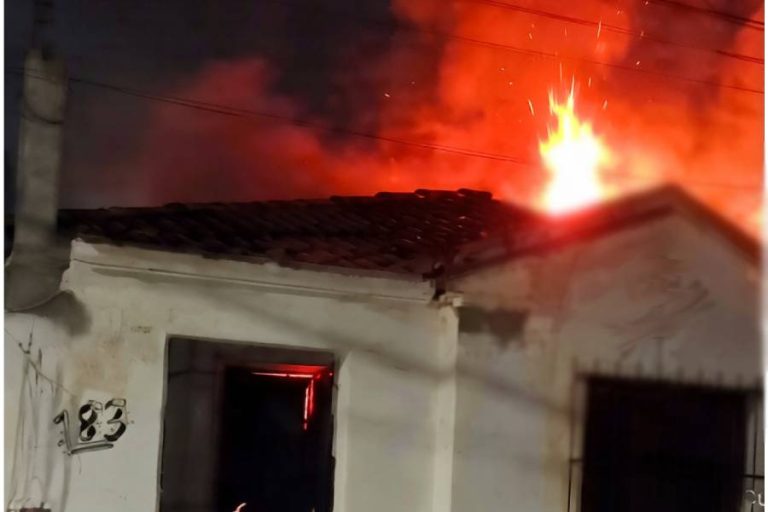 Casa de suspeito de sequestrar bebê Noah é incendiada em Vitória da Conquista