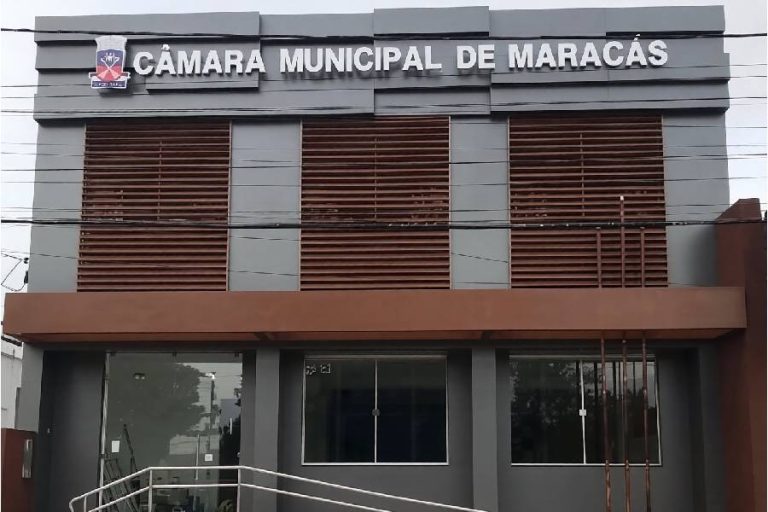 Confusão entre vereadores é registrada na Câmara Municipal de Maracás