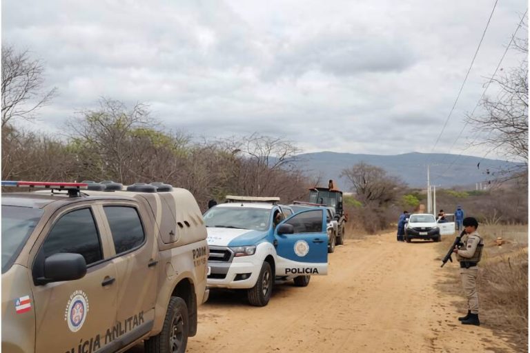Operação desativa ligações clandestinas de água na zona rural de Brumado