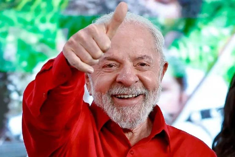 Lula vence Flávio Bolsonaro no primeiro turno em Brumado