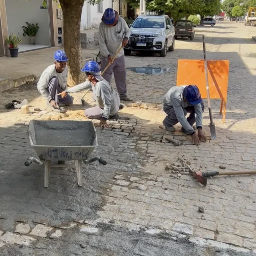 Brumado avança em infraestrutura com obras de esgotamento, pavimentação e revitalização urbana
