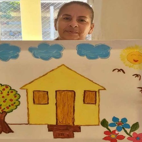Apae de Brumado leva arte de assistida para exposição em Salvador