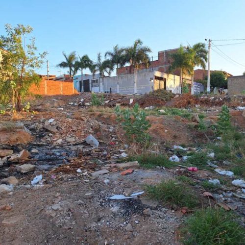 Prefeitura de Brumado intensifica campanha contra lixo irregular e reforça cuidados com saúde pública