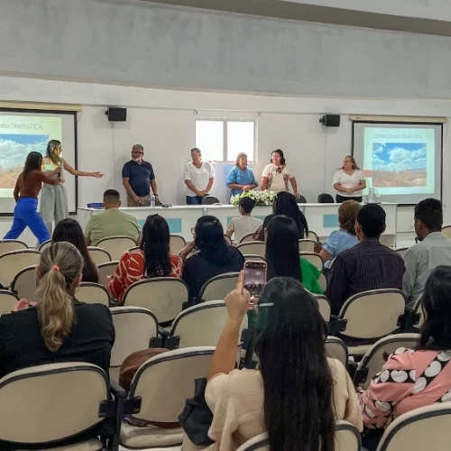 Brumado recebe a Caminhada pelos Direitos da Criança e do Adolescente com palestra de Djalma Costa