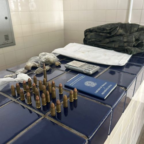 CETO desmantela esconderijo de criminosos em Brumado e recupera dois veículos roubados e munições