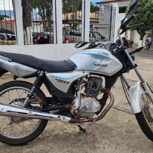 CIPRv apreende motocicleta roubada na BA-262 em Aracatu