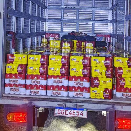 CIPRv/Brumado apreende carregamento de cerveja sem nota fiscal na BA-262