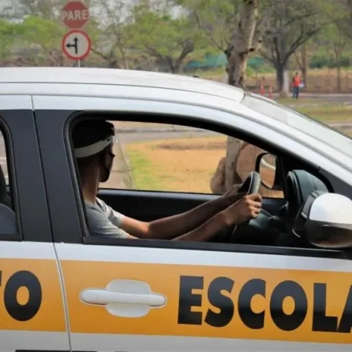CNH pode ficar até 80% mais barata com fim das autoescolas