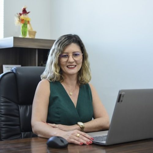 Caculé nomeia Daniela Rodrigues como nova secretária de Administração e Finanças