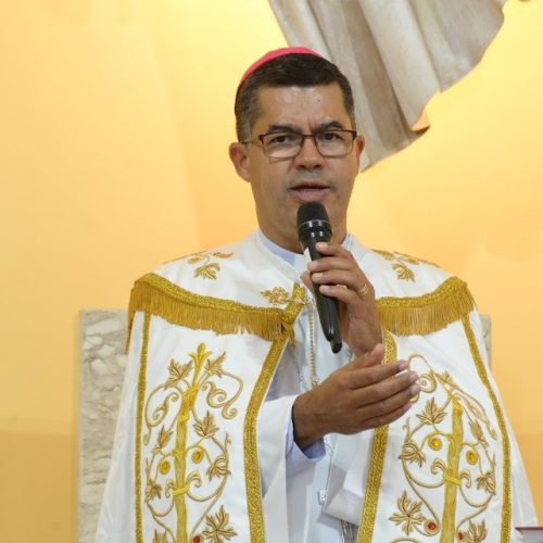Caculé vivencia momento histórico com ordenação de filho da terra a bispo da Arquidiocese de Salvador