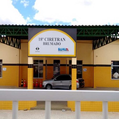 Ciretran de Brumado é acusada de descumprir lei e humilhar cidadãos com filas e descaso