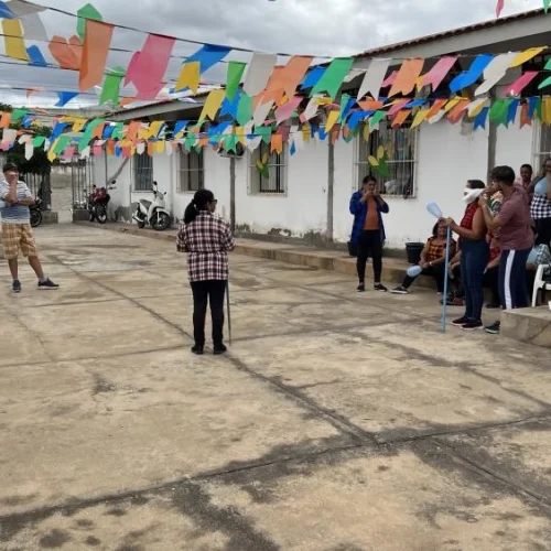 Clima junino e saúde se unem com ação do Grupo Conexão Saúde na UBS Paulo Vargas, em Brumado