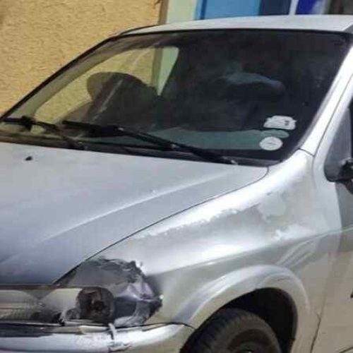 Criança é encontrada trancada sozinha dentro de carro durante festa em Carinhanha