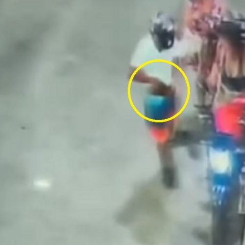 Criminosos rendem frentista e clientes em posto de combustíveis de Brumado e fogem de moto