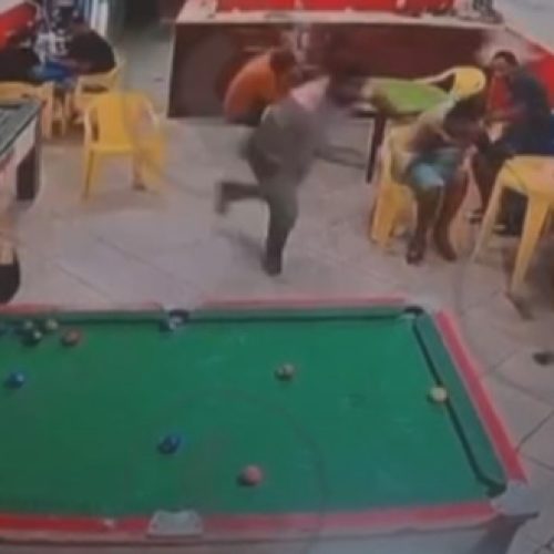 Ataque a tiros dentro de bar deixa dois mortos em Xique-Xique