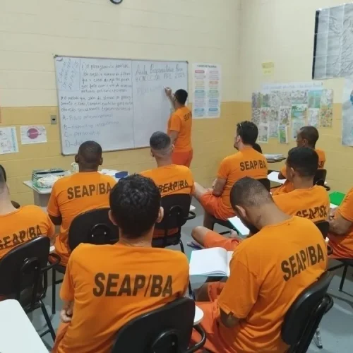 Educação no Conjunto Penal de Brumado desafia a dureza da prisão e abre caminhos para recomeço