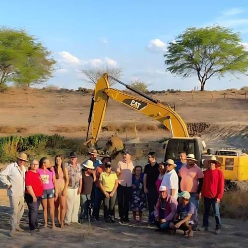 Estradas recuperadas e aguadas limpas: Prefeito Fabrício Abrantes reforça compromisso com moradores do campo