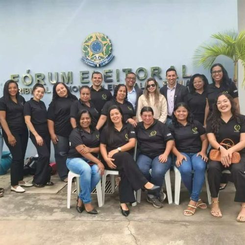 Estudantes do CEEP conhecem Justiça Eleitoral em visita ao cartório de Brumado
