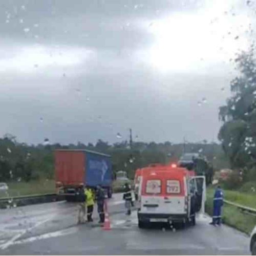 Ex-vereadora e mãe de vereador morrem em colisão com caminhão-cegonha na BR-324