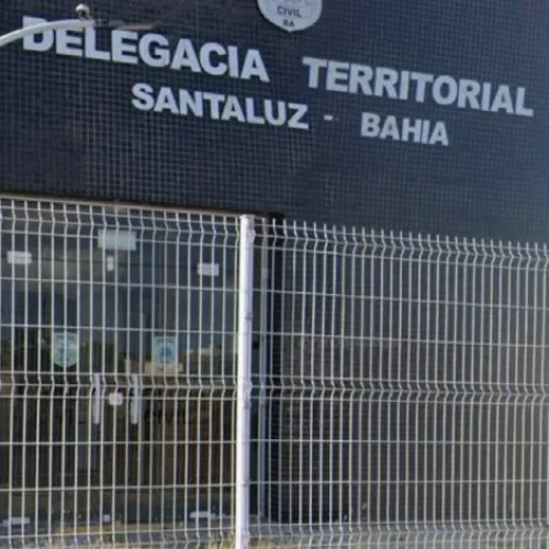 Faz o L: a culpa é de Bolsonaro; Delegacia de Santaluz tem atendimento suspenso após corte de energia por falta de pagamento