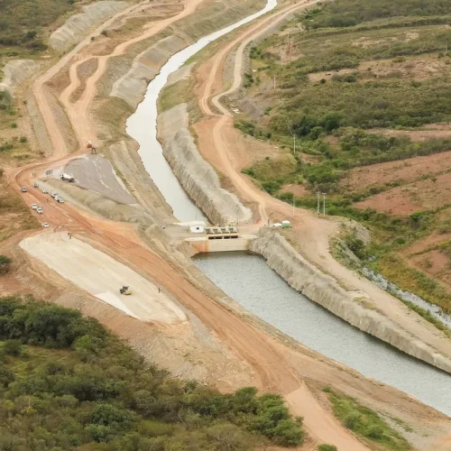 Governo anuncia R$ 2 bilhões para concluir transposição do Rio São Francisco