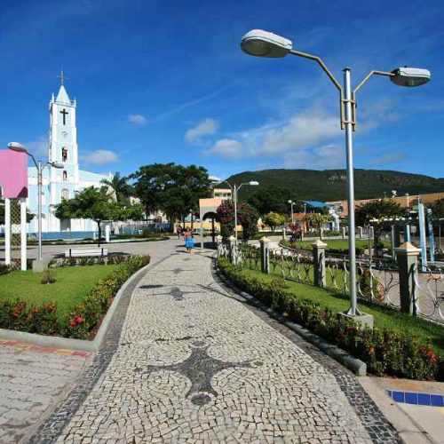 Governo da Bahia oficializa terreno para campus do Ifba em Macaúbas