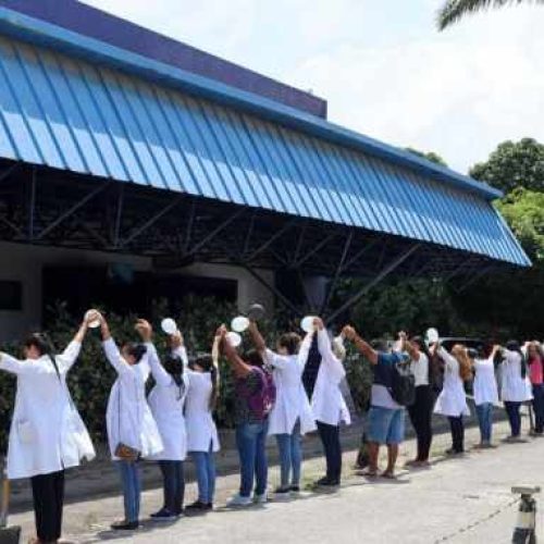 Atraso de salários coloca hospital de Porto Seguro à beira da greve