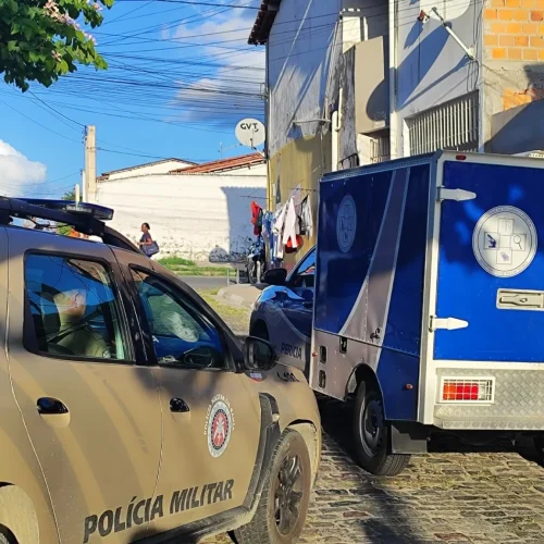 Idoso que reclamava de tráfico de drogas em sua porta é morto a tiros em Feira de Santana