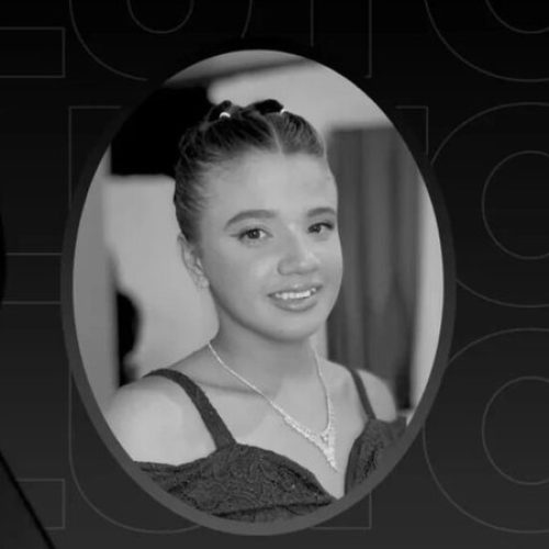 Jovem morre eletrocutada ao tentar usar celular que estava carregando