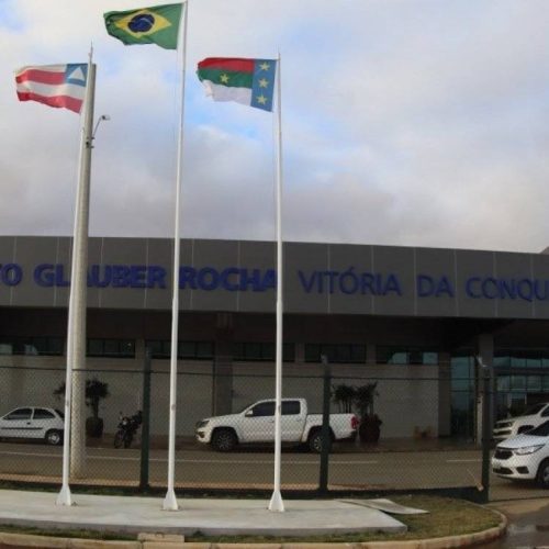 Leo Prates conduz audiência sobre crise da aviação regional em Vitória da Conquista