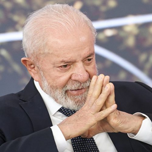 Lula sofre 8 reveses de sua base aliada em menos de um mês