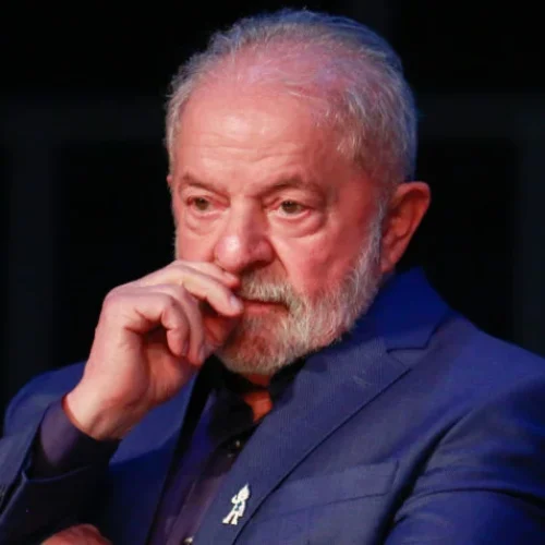 Revista britânica detona Lula: presidente é incoerente fora do país e rejeitado dentro dele, diz The Economist