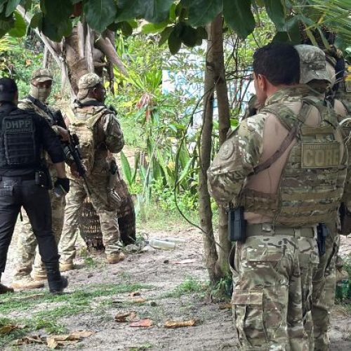 Quatro suspeitos morrem e dois são presos em megaoperação da Polícia Civil na RMS