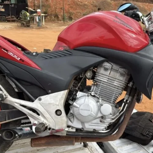 Moto adulterada é flagrada em abordagem na BR-030 e levada para a Delegacia de Brumado