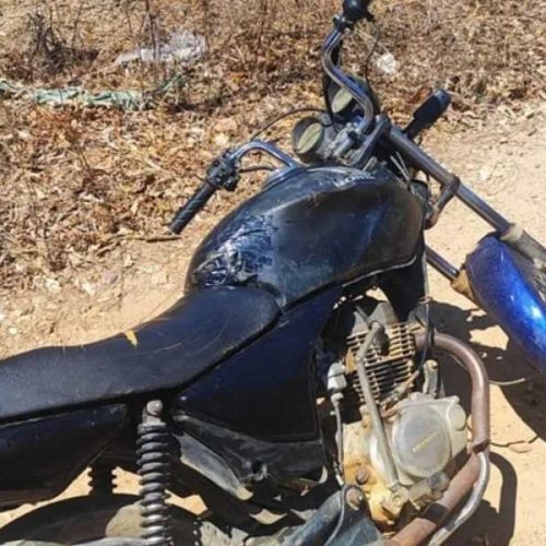 Motocicleta com chassi adulterado é apreendida pela PM na zona rural de Macaúbas