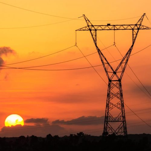 ONS alerta para risco no sistema elétrico e volta a sugerir horário de verão