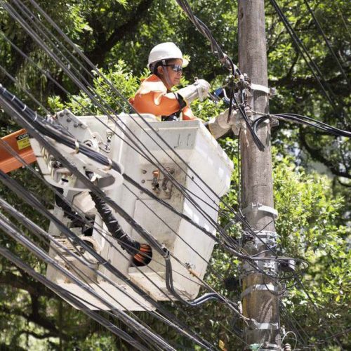 Operação Gatonet chega a Brumado e mais 18 cidades da Bahia para remover cabos irregulares