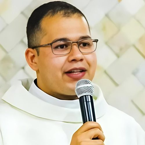 Padre Lázaro Teixeira pede afastamento da Diocese de Caetité por motivos pessoais