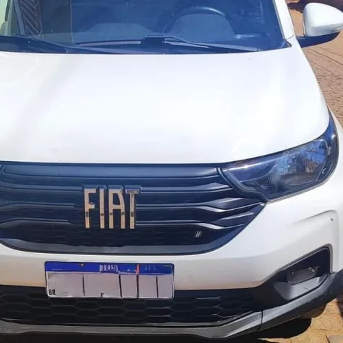 Polícia apreende carro suspeito de clonagem em Livramento