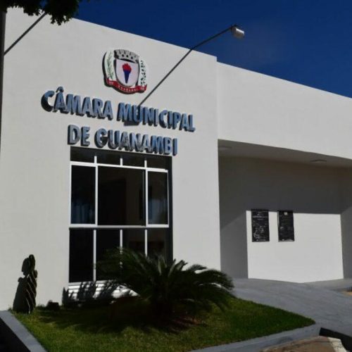 Câmara de Guanambi cria 40 cargos com salários de até R$ 7 mil e revolta população