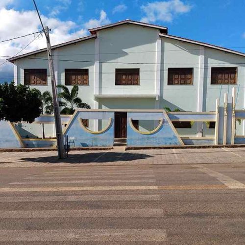 Prefeito de Dom Basílio é acusado no TCM-BA por contratações irregulares