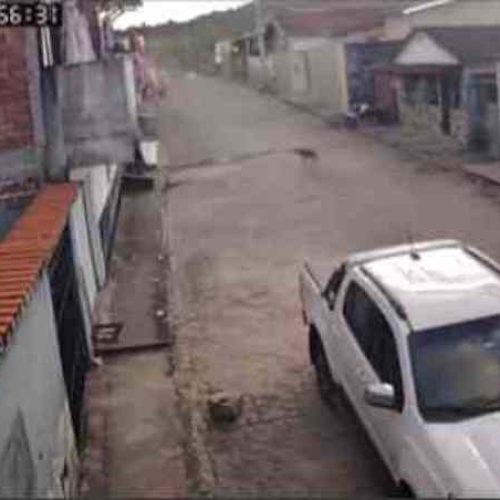 Prefeito de Município da Bahia vai à casa de vereador e faz ameaças; vídeo mostra ofensas e intimidação