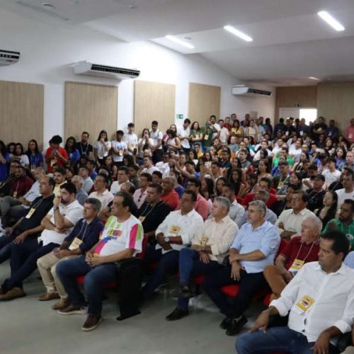 Prefeito de Paramirim lidera apelo por hospital regional e recebe apoio em encontro da SERIN