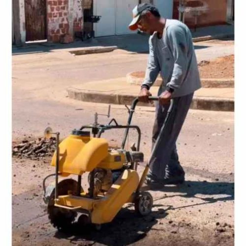 Prefeitura de Brumado realiza operação tapa-buracos no Bairro Bom Jesus e amplia melhorias urbanas