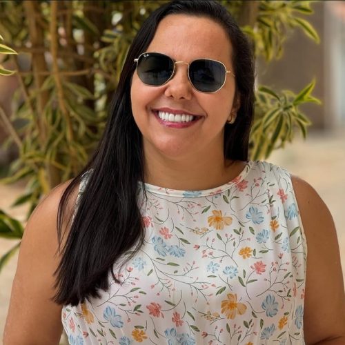 Primeira-dama de Rio do Antônio nega ter recebido R$ 300 mil da prefeitura e processa acusador por calúnia e difamação